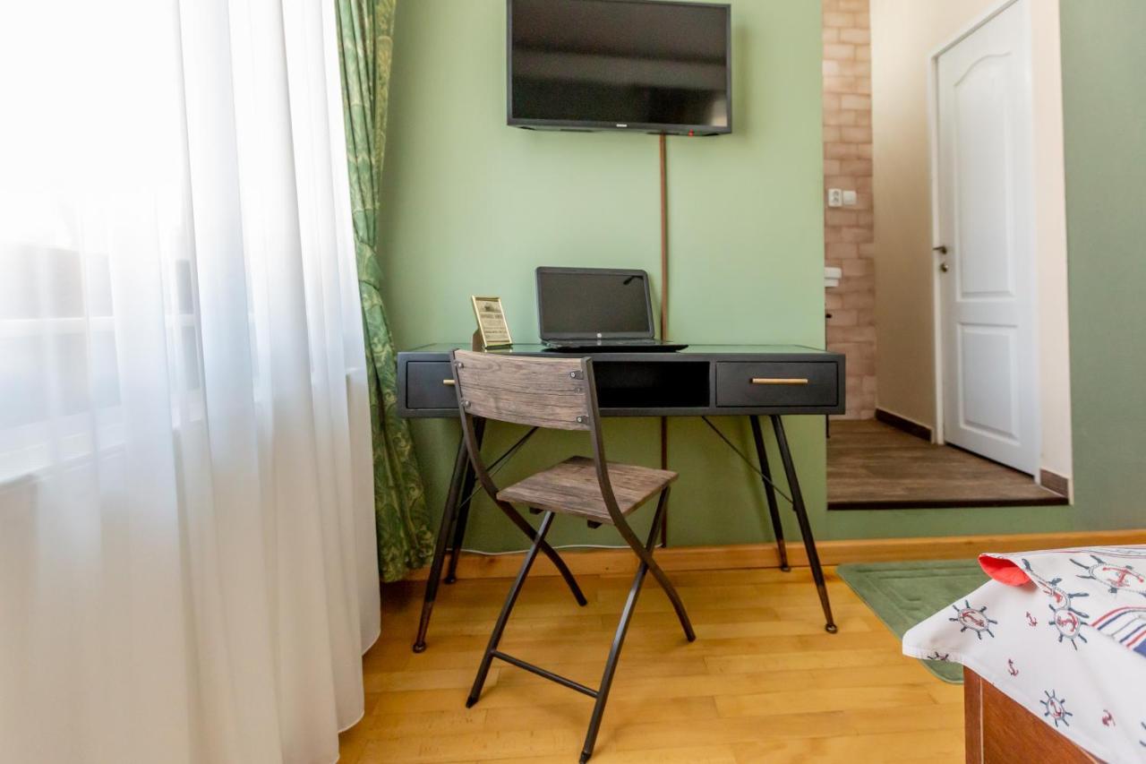 Casa Chintoan - Adult Only Bed & Breakfast Constanta Bagian luar foto