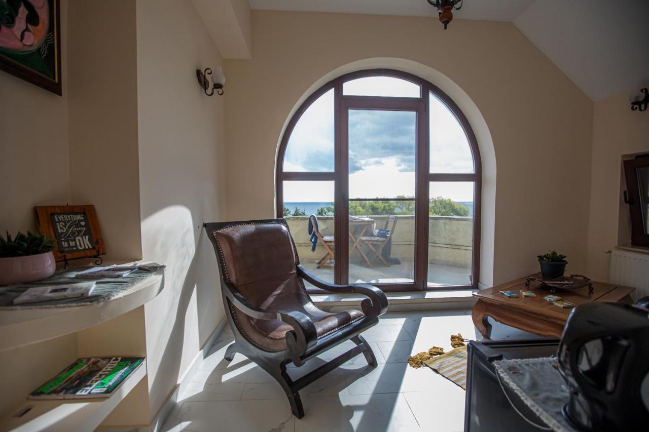 Casa Chintoan - Adult Only Bed & Breakfast Constanta Bagian luar foto