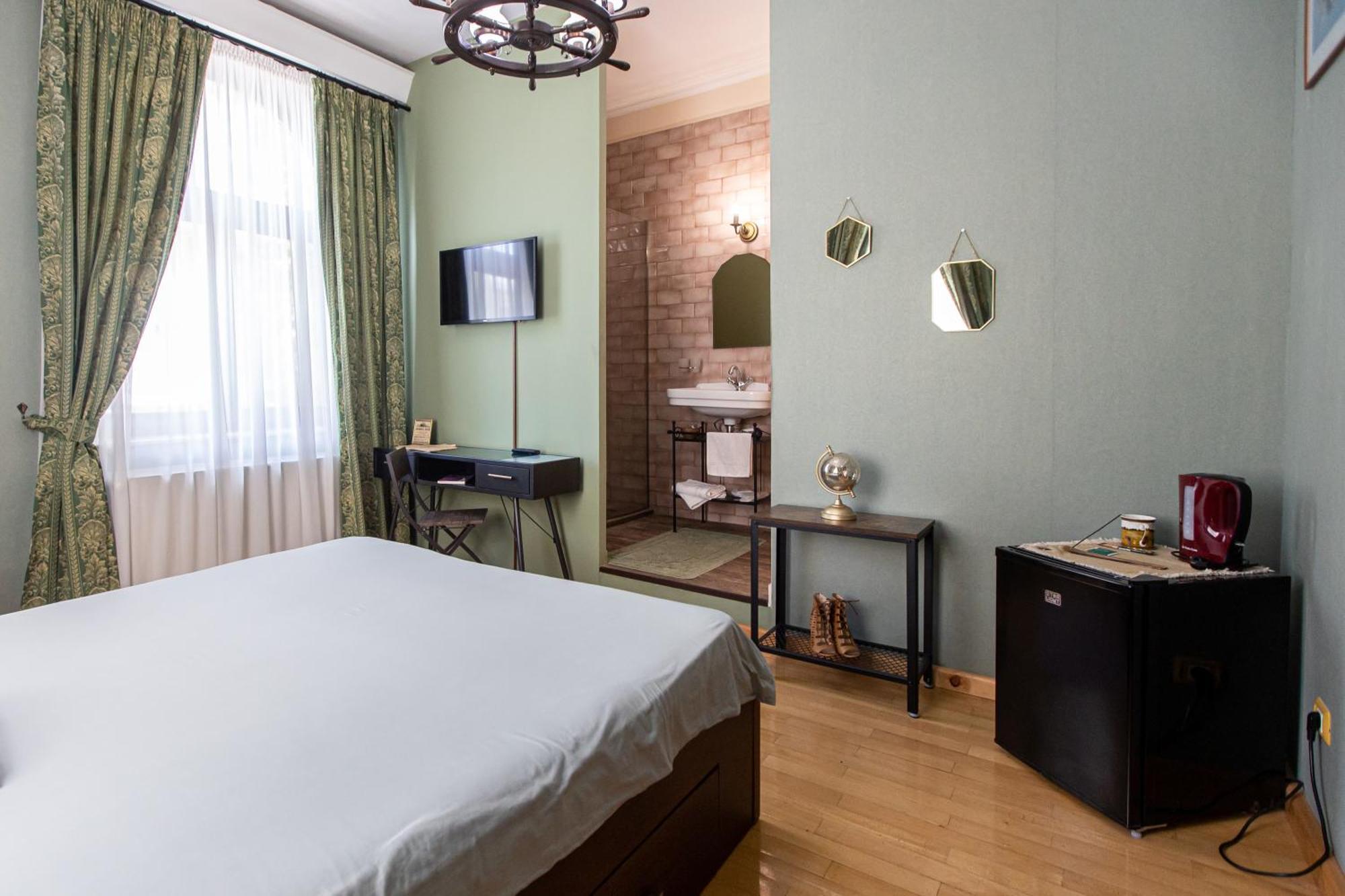 Casa Chintoan - Adult Only Bed & Breakfast Constanta Bagian luar foto